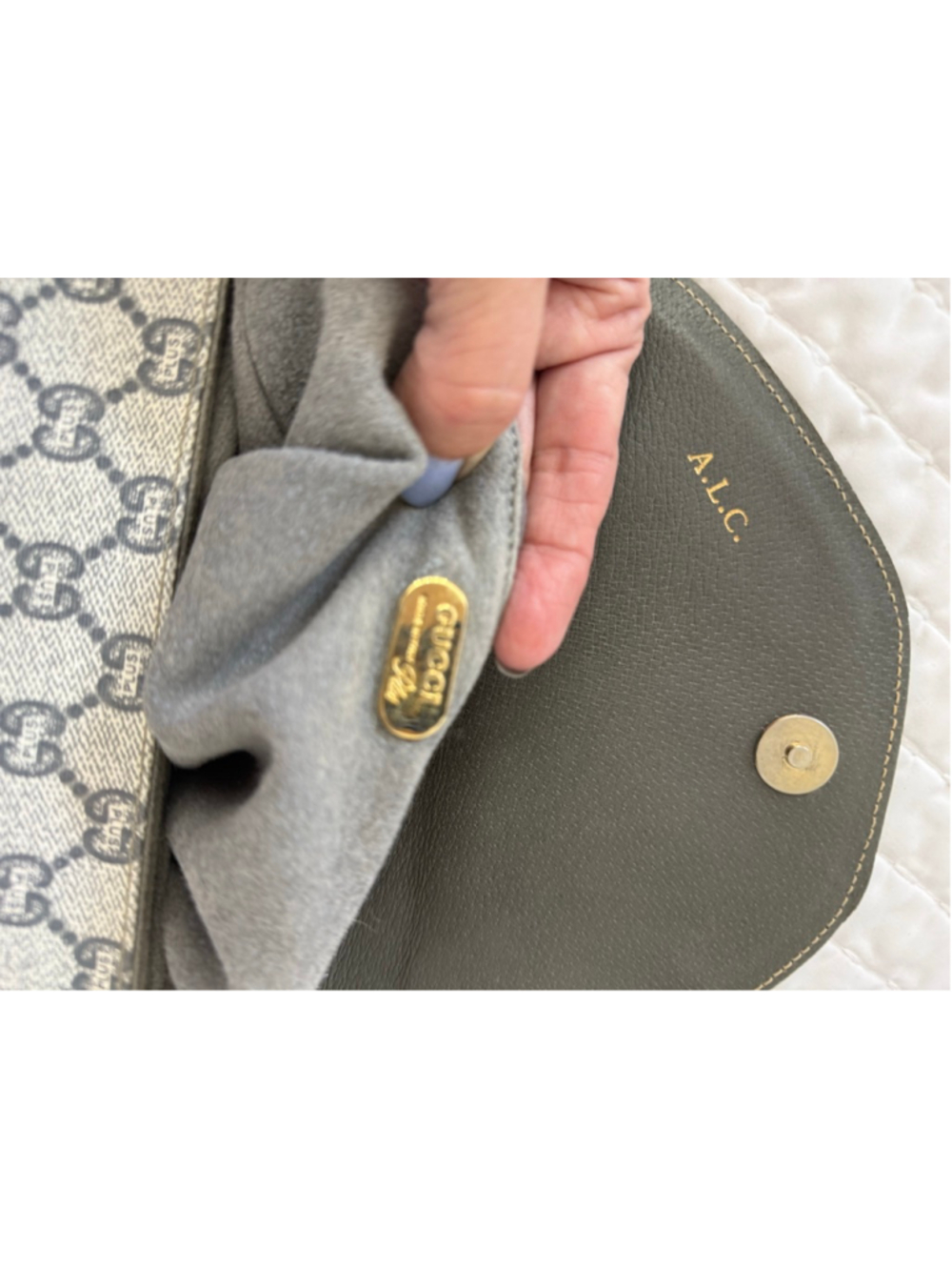Gucci Plus Crossbody Bag in Gray and Green, a piece of Gucci history. - Picture 9 of 16